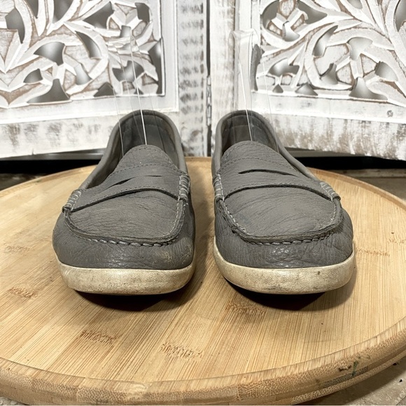 Cole Haan Women’s Penny Loafers Shoes Size 9.5B Gray Leather Rubber Sole - Picture 3 of 12